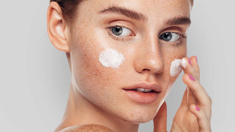 پوست بی‌نقص و درخشان