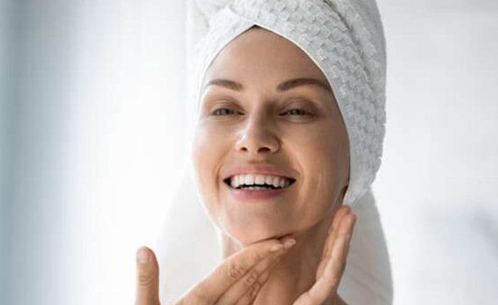 چرا باید از محصولات مراقبت از پوست با فرمولاسیون مینیمال استفاده کنیم؟
